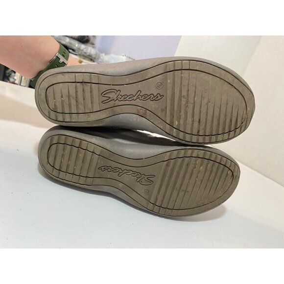 Skechers Relaxed Fit Memory Foam Taupe Leather Sneaker Walking Shoe Women's 7 - Picture 6 of 9